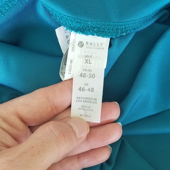 Bally Total Fitness Leggings Capri Teal Mesh Side Pockets Sz XL Workout Leggings - Picture 7 of 12